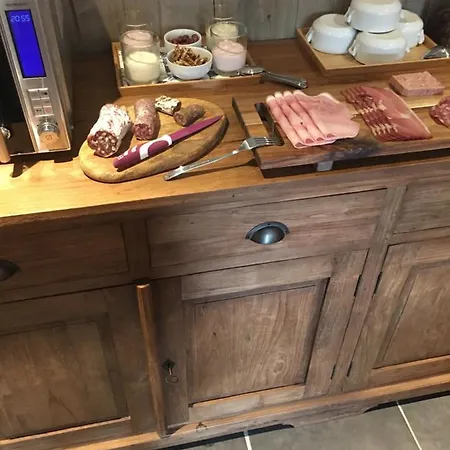 De Notelaar Bed & Breakfast Rendeux